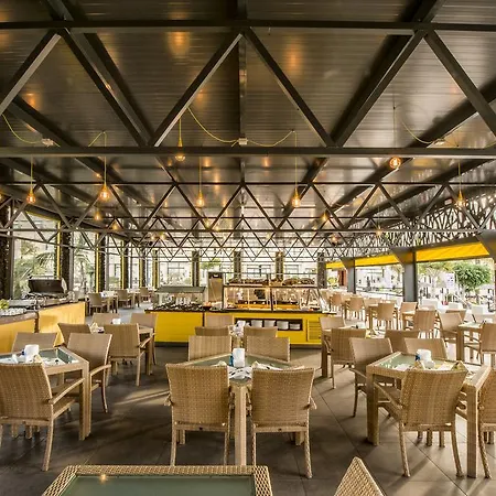 Hotel Beatriz Playa & 4*